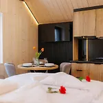 Апартаменты Harmony Land Vip Z Sauna I Jacuzzi By Royal Aparts *
