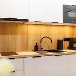 Апартаменты Harmony Land Vip Z Sauna I Jacuzzi By Royal Aparts