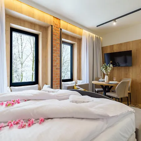 Harmony Land Vip Z Sauna I Jacuzzi By Royal Aparts شكلارسكا بوريبا