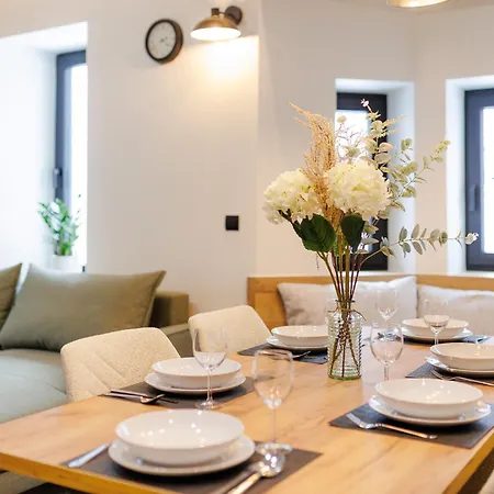 Harmony Land Vip Z Sauna I Jacuzzi By Royal Aparts شكلارسكا بوريبا